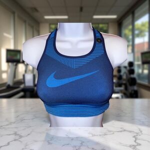 NWT Girls' Nike Fe/Nom Sports Bra Size Medium